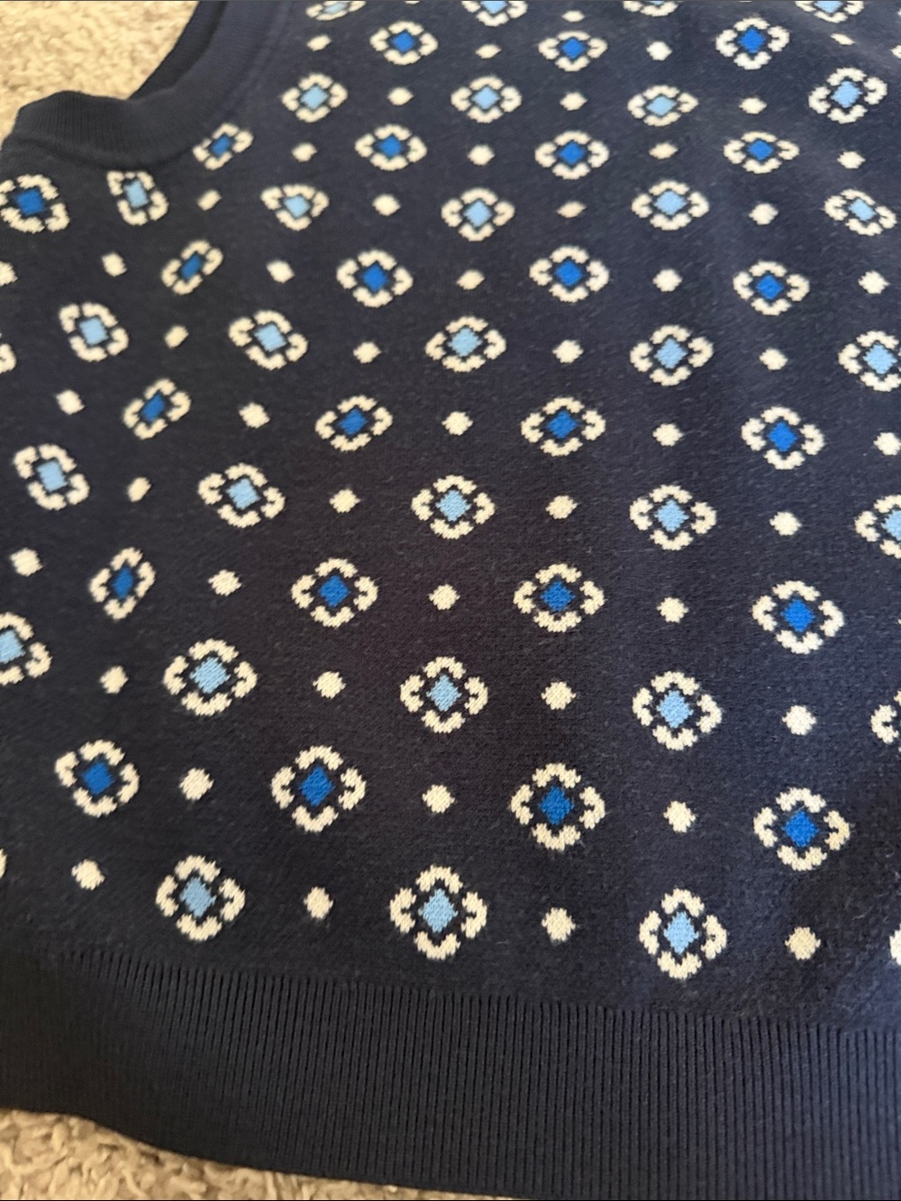 LOFT - sweater vest/shell - Picture 3 of 4